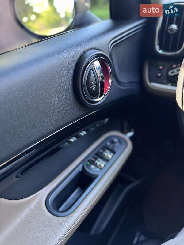 Хэтчбек MINI Countryman 2017 в Киеве фото 7 Хэтчбек MINI Countryman 2017 в Киеве