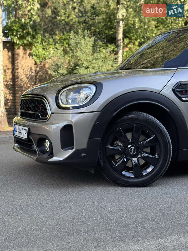 Хэтчбек MINI Countryman 2017 в Киеве фото 36 Хэтчбек MINI Countryman 2017 в Киеве