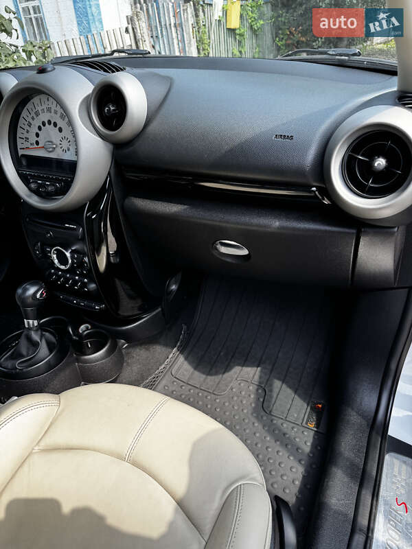 Позашляховик / Кросовер MINI Countryman 2011 в Глобиному