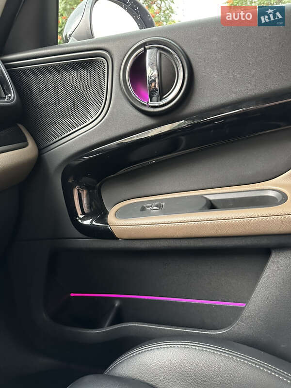 Хэтчбек MINI Countryman 2018 в Киеве фото 27 Хэтчбек MINI Countryman 2018 в Киеве