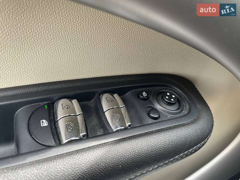 Внедорожник / Кроссовер MINI Countryman 2016 в Полтаве