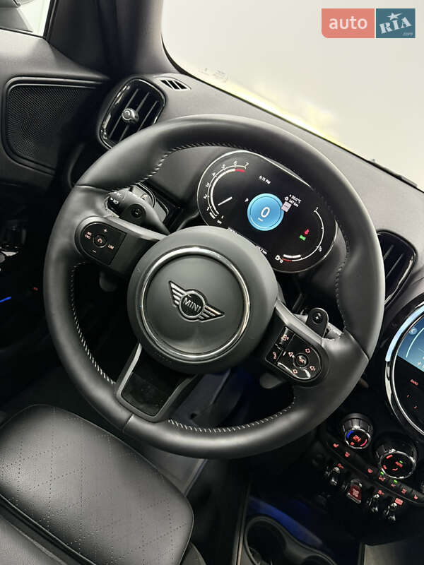 Внедорожник / Кроссовер MINI Countryman 2023 в Одессе