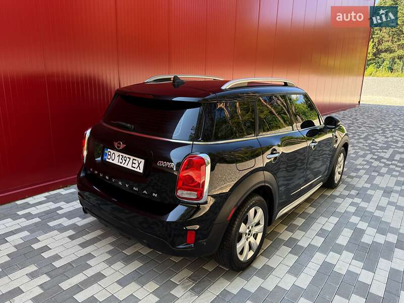 Хэтчбек MINI Countryman 2017 в Львове