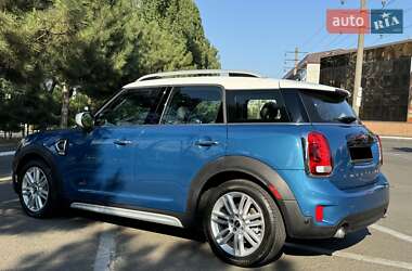 Хэтчбек MINI Countryman 2019 в 