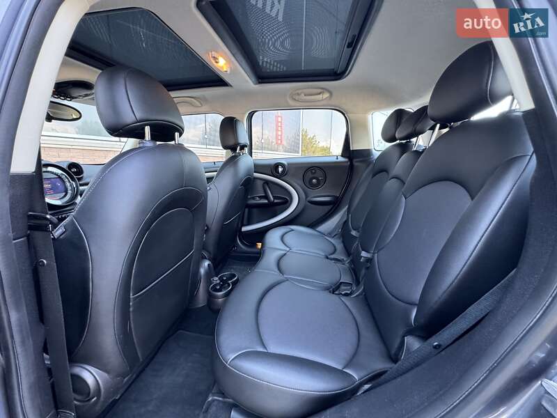 Внедорожник / Кроссовер MINI Countryman 2015 в Одессе