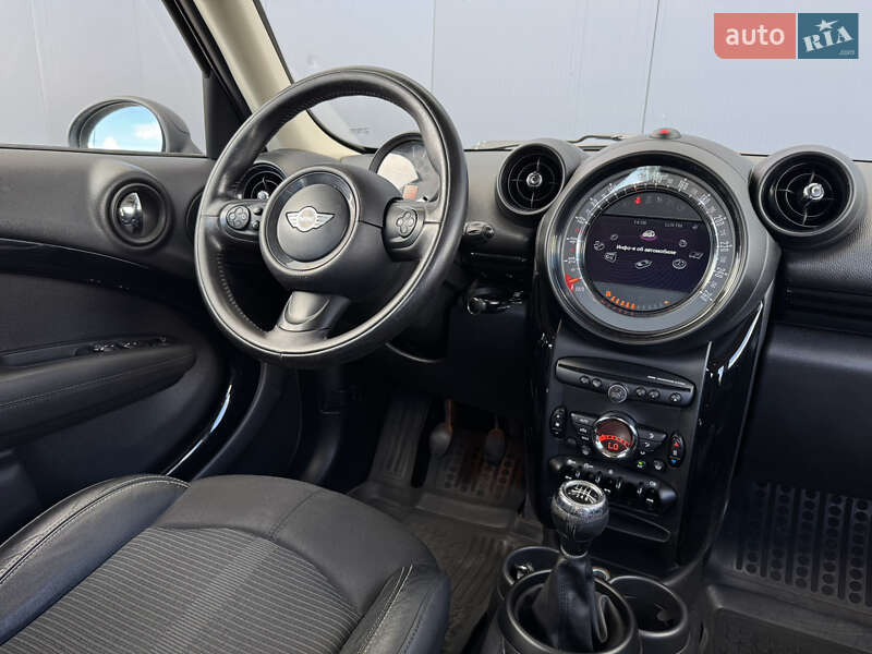 Внедорожник / Кроссовер MINI Countryman 2015 в Киеве