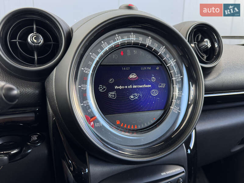 Внедорожник / Кроссовер MINI Countryman 2015 в Киеве