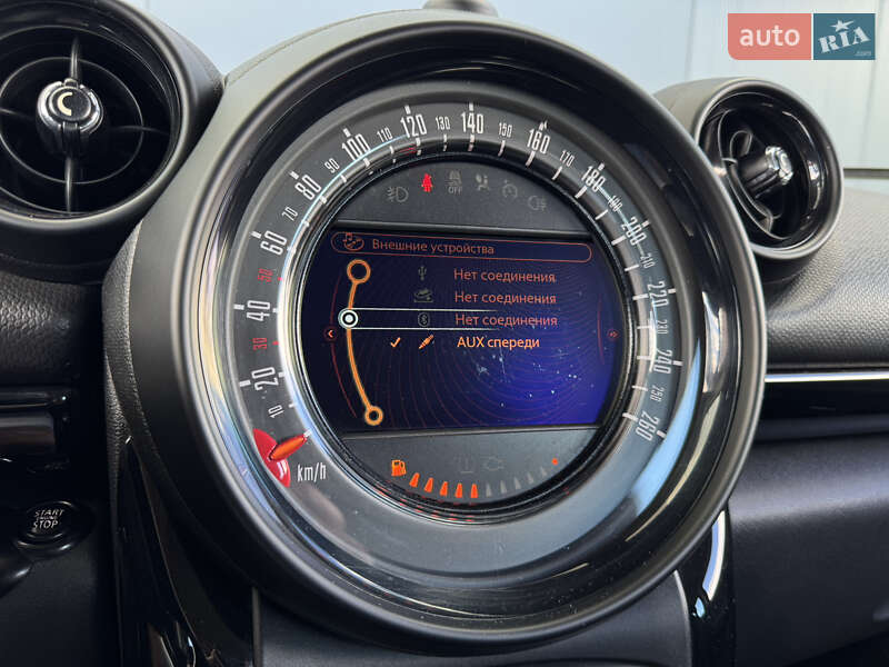 Внедорожник / Кроссовер MINI Countryman 2015 в Киеве