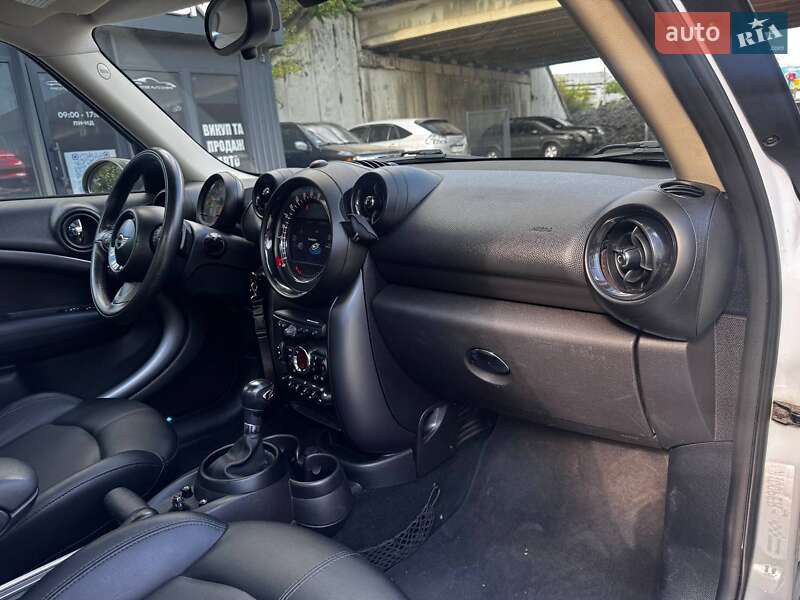 Внедорожник / Кроссовер MINI Countryman 2015 в Днепре фото 13 Внедорожник / Кроссовер MINI Countryman 2015 в Днепре