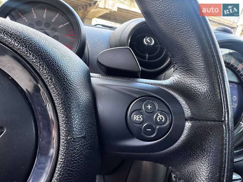 Внедорожник / Кроссовер MINI Countryman 2015 в Днепре фото 21 Внедорожник / Кроссовер MINI Countryman 2015 в Днепре