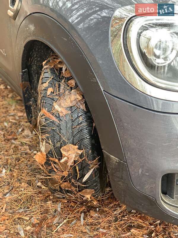 Хэтчбек MINI Countryman 2017 в Киеве