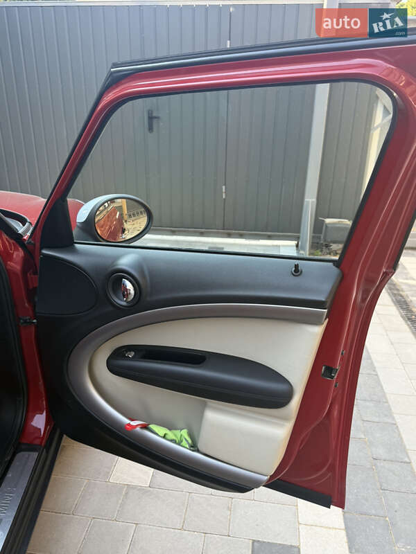 Внедорожник / Кроссовер MINI Countryman 2013 в Самборе