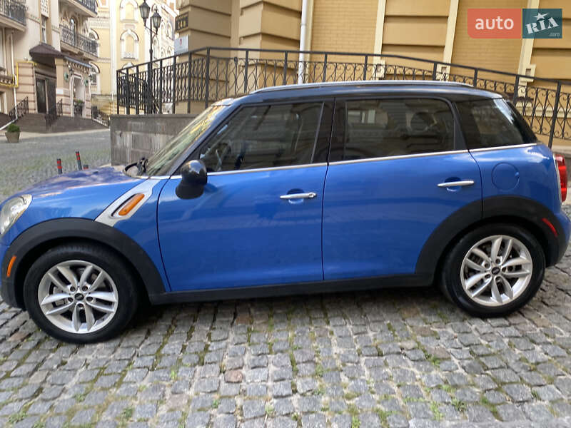 Внедорожник / Кроссовер MINI Countryman 2014 в Киеве