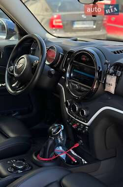Хэтчбек MINI Countryman 2018 в 