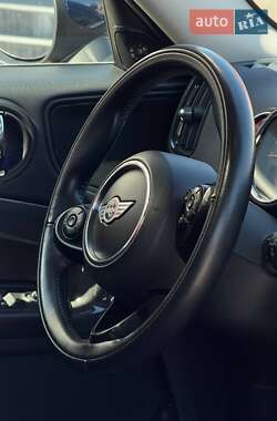 Хэтчбек MINI Countryman 2018 в 