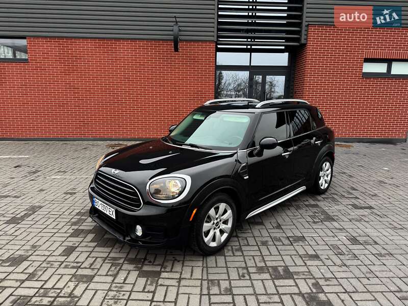 Хэтчбек MINI Countryman 2017 в Львове