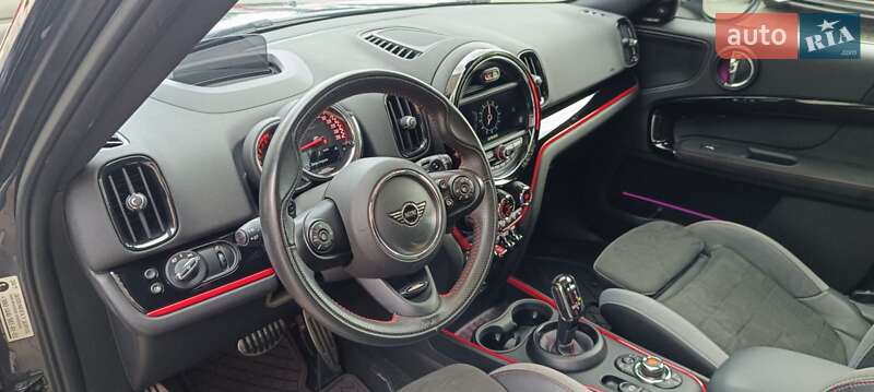 Хэтчбек MINI Countryman 2020 в Киеве фото 16 Хэтчбек MINI Countryman 2020 в Киеве
