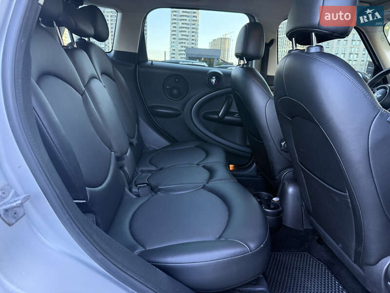 Внедорожник / Кроссовер MINI Countryman 2014 в Киеве