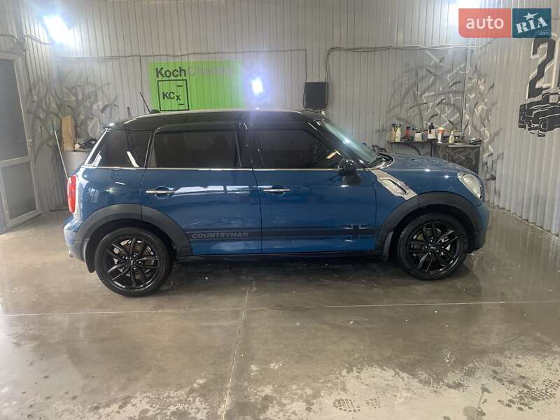 Хэтчбек MINI Countryman 2011 в 