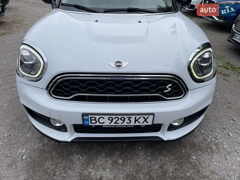 Хэтчбек MINI Countryman 2017 в Львове
