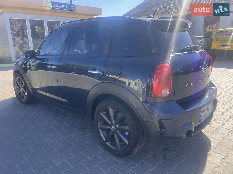 Внедорожник / Кроссовер MINI Countryman 2011 в Овидиополе
