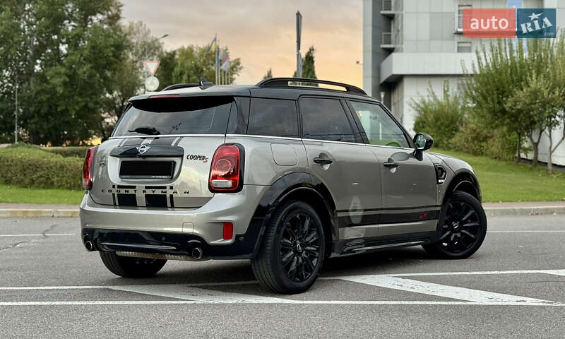 Хэтчбек MINI Countryman 2019 в Киеве