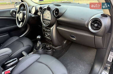 Позашляховик / Кросовер MINI Countryman 2013 в  фото 21 Позашляховик / Кросовер MINI Countryman 2013 в