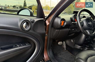 Внедорожник / Кроссовер MINI Countryman 2015 в 