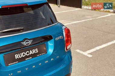 Хэтчбек MINI Countryman 2019 в 