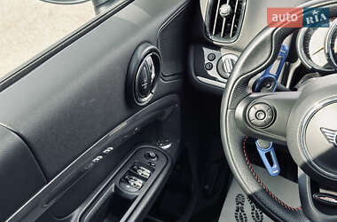 Хэтчбек MINI Countryman 2019 в 
