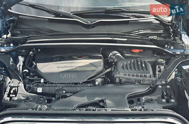 Хэтчбек MINI Countryman 2019 в 
