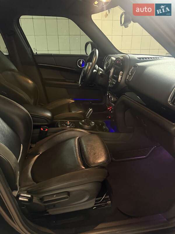 Хэтчбек MINI Countryman 2018 в Кривом Роге