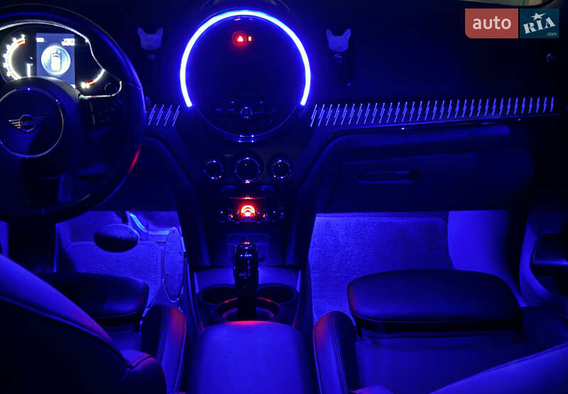 Внедорожник / Кроссовер MINI Countryman 2021 в Киеве