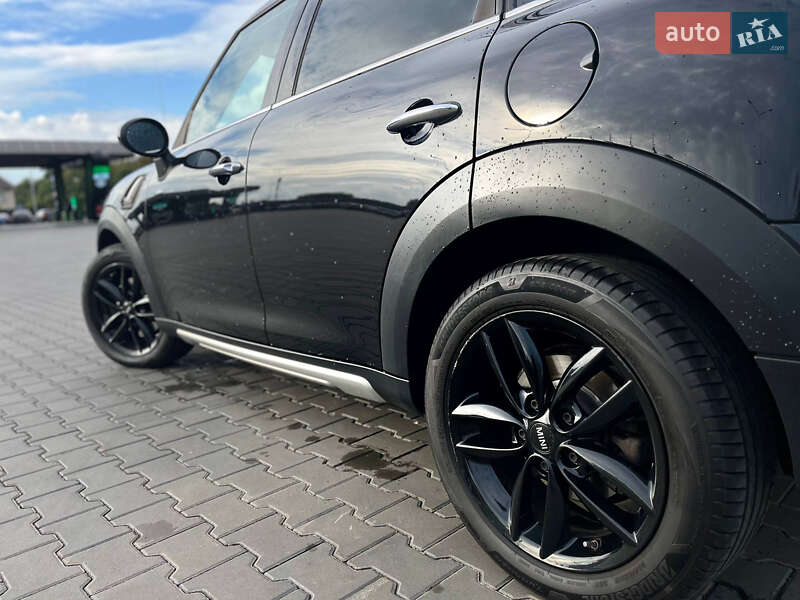 Внедорожник / Кроссовер MINI Countryman 2015 в Луцке