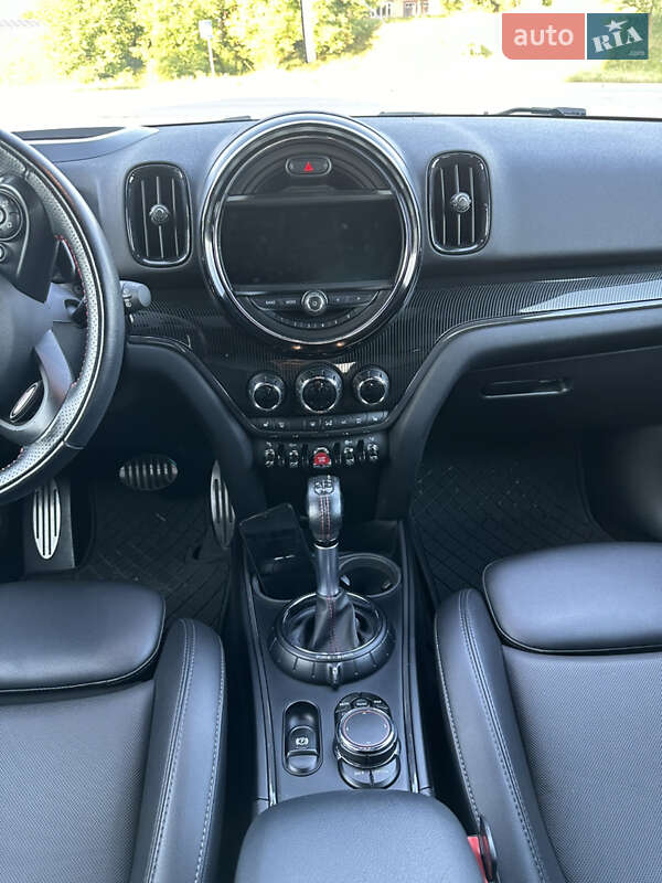 Хэтчбек MINI Countryman 2017 в Черновцах