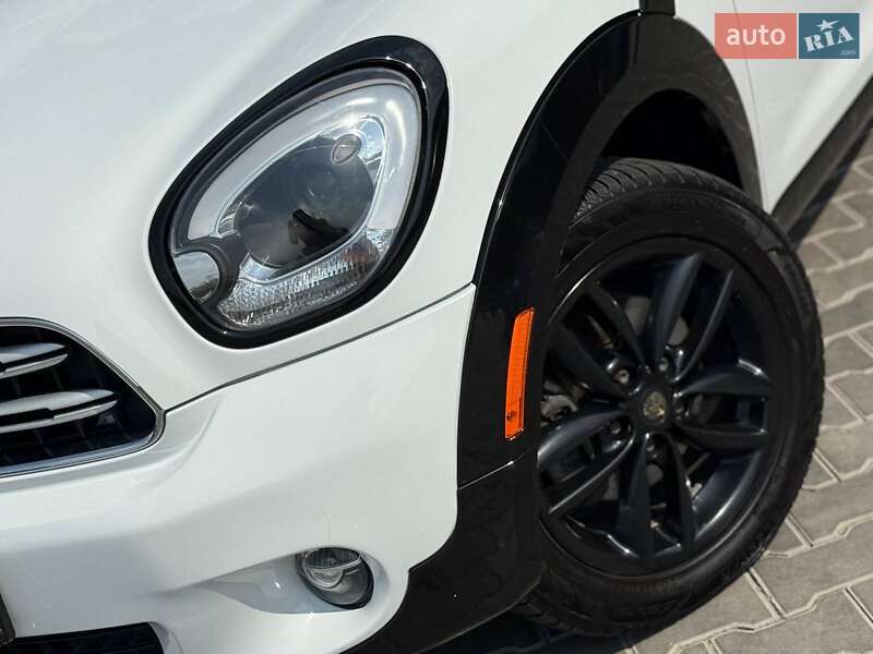 Внедорожник / Кроссовер MINI Countryman 2014 в Кривом Роге