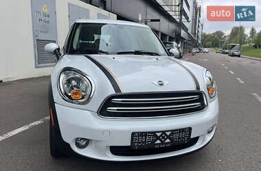 Внедорожник / Кроссовер MINI Countryman 2016 в 