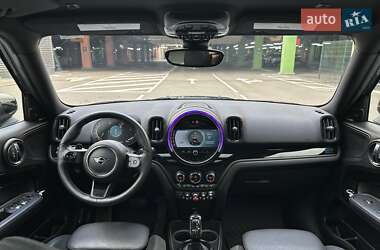 Позашляховик / Кросовер MINI Countryman 2021 в 