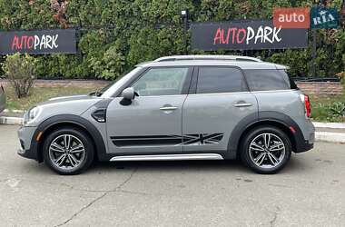 Хэтчбек MINI Countryman 2019 в 