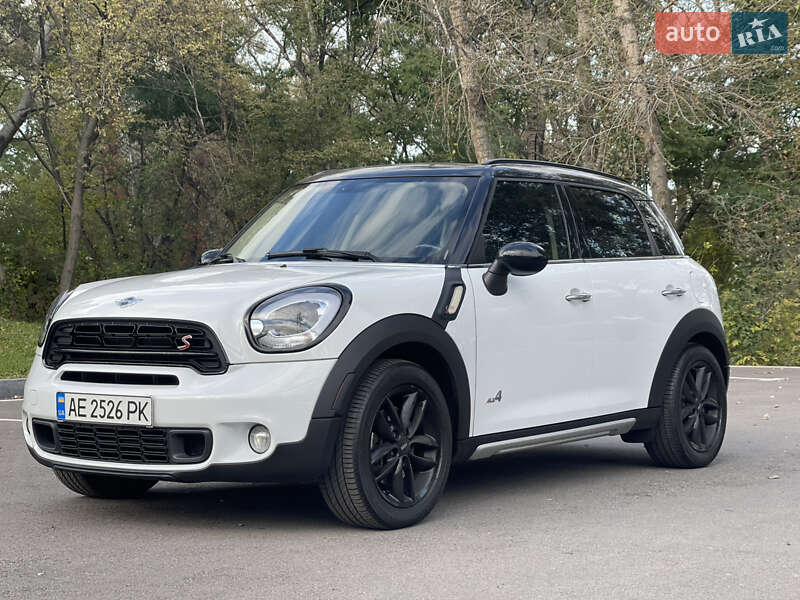 Позашляховик / Кросовер MINI Countryman 2016 в 