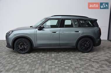 Внедорожник / Кроссовер MINI Countryman 2024 в Киеве