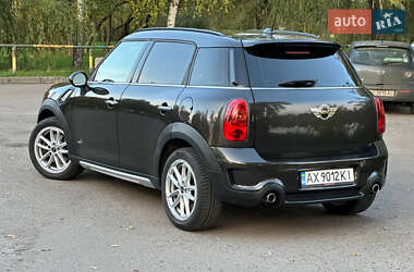 Позашляховик / Кросовер MINI Countryman 2015 в 