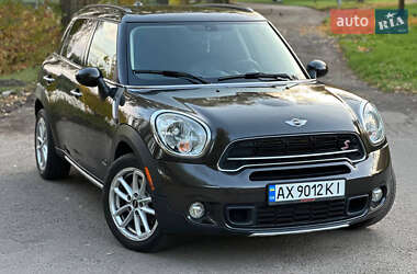 Позашляховик / Кросовер MINI Countryman 2015 в 