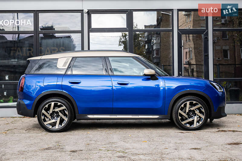 Позашляховик / Кросовер MINI Countryman 2024 в Києві