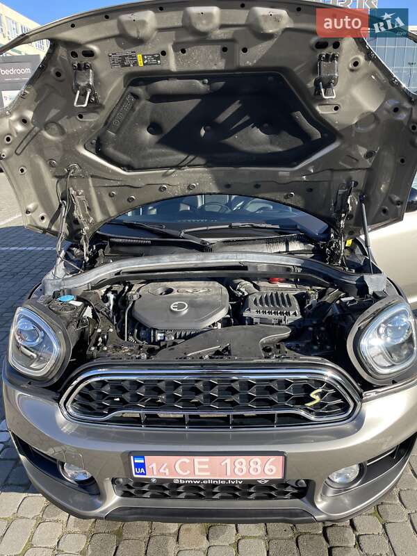 Хэтчбек MINI Countryman 2017 в Львове