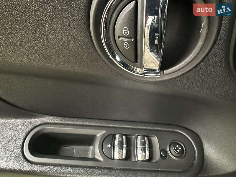 Хэтчбек MINI Countryman 2017 в Львове фото 20 Хэтчбек MINI Countryman 2017 в Львове