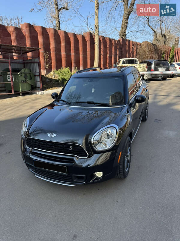 Внедорожник / Кроссовер MINI Countryman 2014 в Киеве