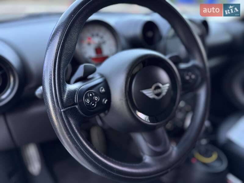 Внедорожник / Кроссовер MINI Countryman 2014 в Одессе