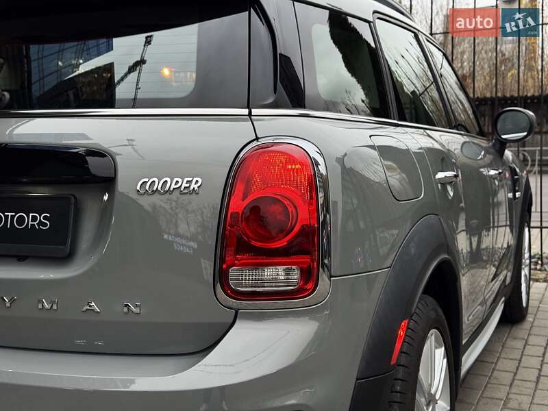Хэтчбек MINI Countryman 2019 в Киеве