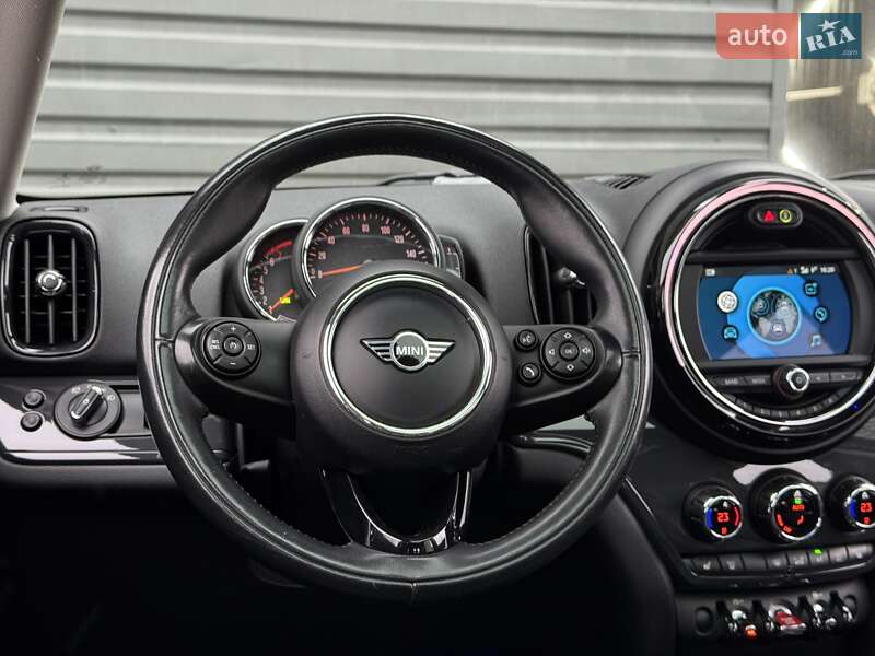 Хэтчбек MINI Countryman 2019 в Киеве